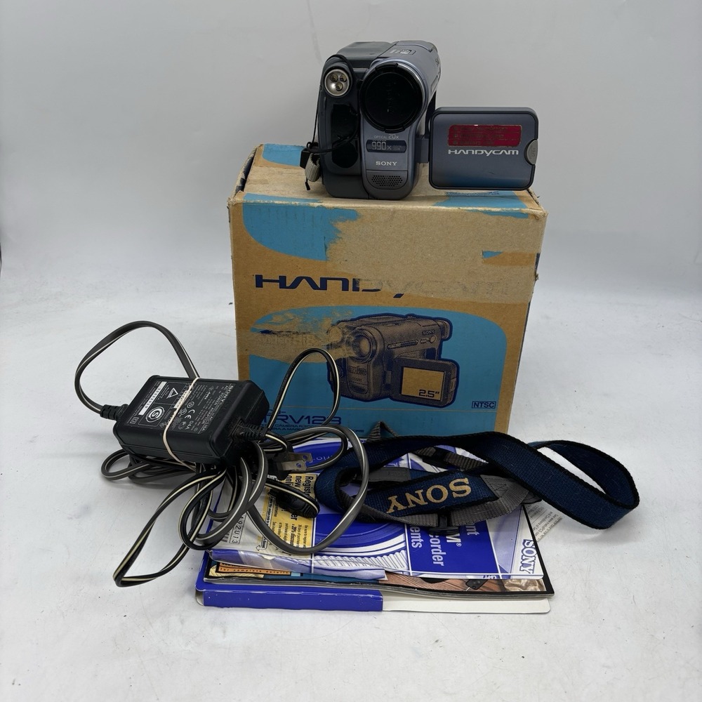 Sony CCD-TRV128 Video Camera Camcorder Hi 8 Handycam Untested Dead Battery